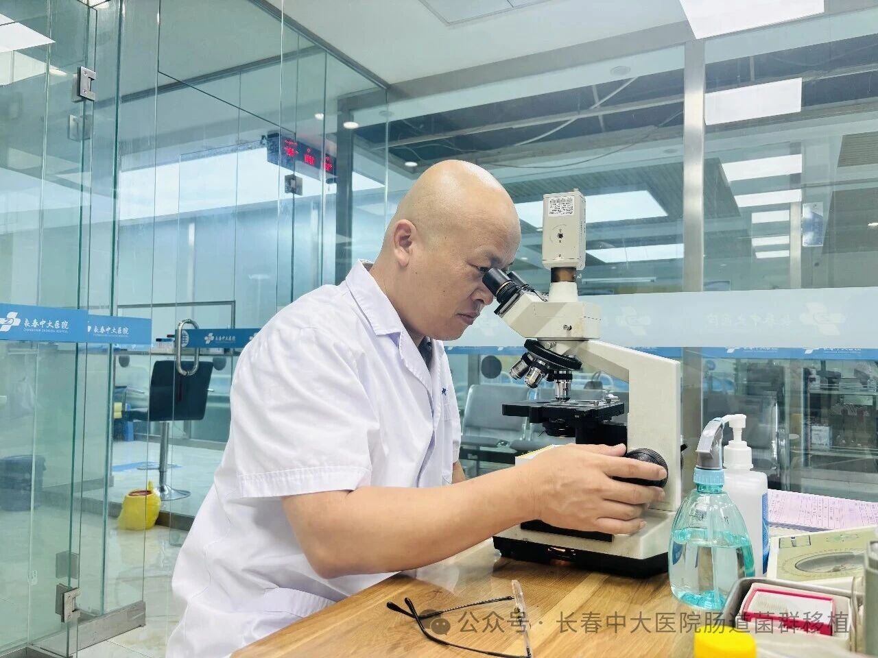 香港|高朋磊医师：左手男科临床，右手肠道菌群移植深入研究